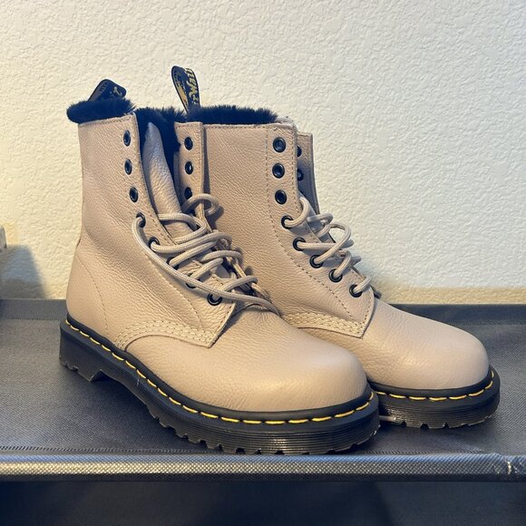 Dr Martens boots - 1460 Serena - fur lined - women's size 7 - taupe - Picture 1 of 5